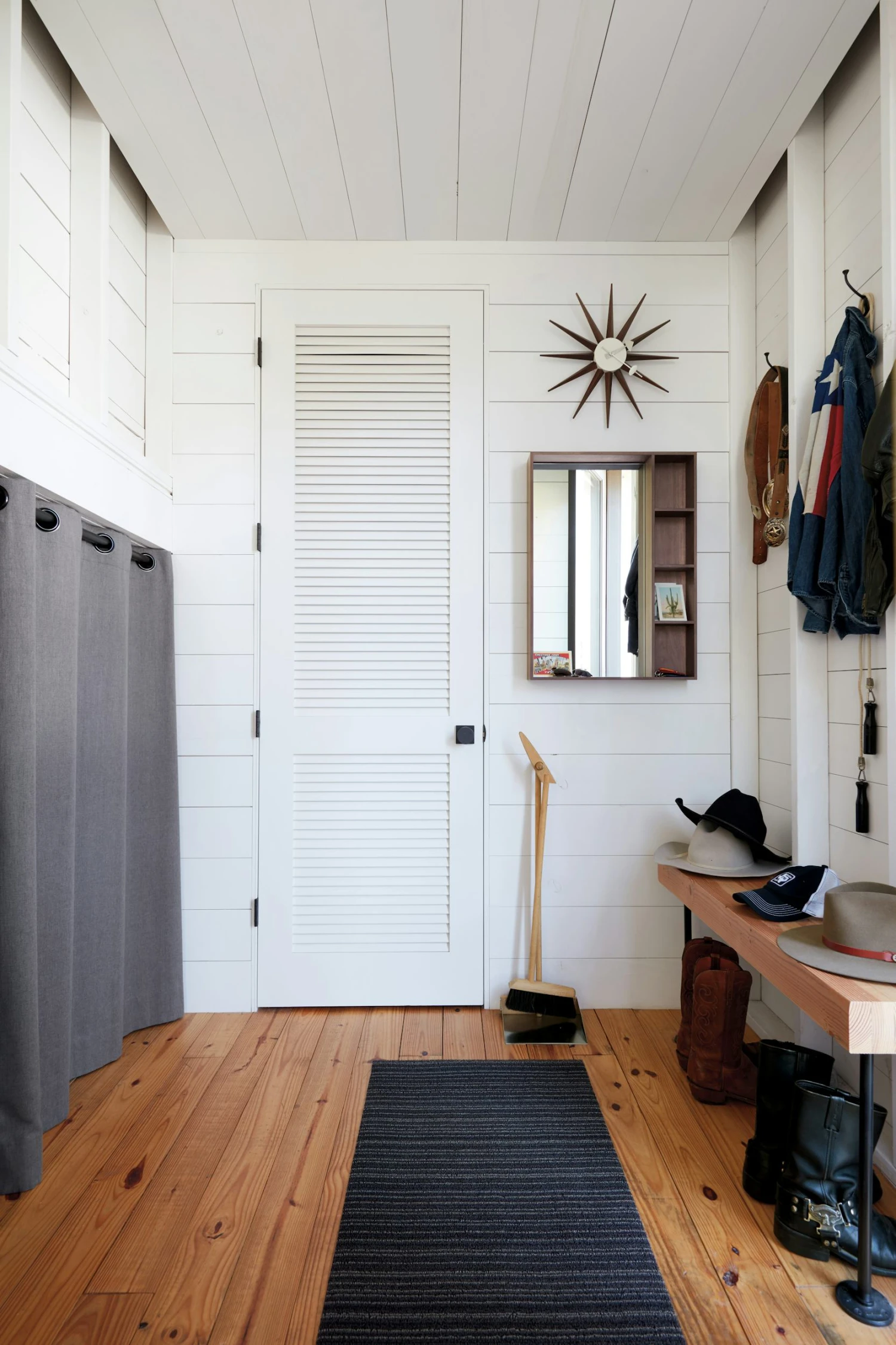 Vitra Nelson Sunburst Clock 9 Vitra Nelson Sunburst Clock - Image 7