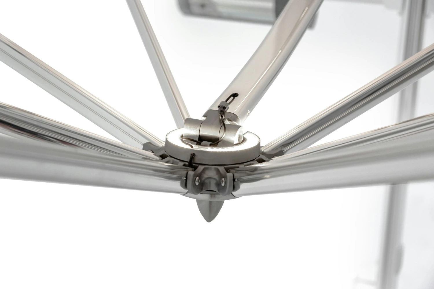 Tuuci Ocean Master Max Low-Profile Cantilever Umbrella W/Heating & Lighting 17 Tuuci Ocean Master Max Low-Profile Cantilever Umbrella W/Heating & Lighting - Image 15