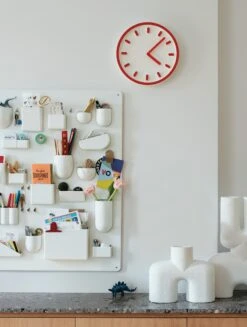 Cobra Vases -DWR Sales W DWR 5695 611367 white v1 001