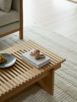 Double Loop Knot 11 Double Loop Knot -DWR Sales W DWR FA22 EDITORIAL 272