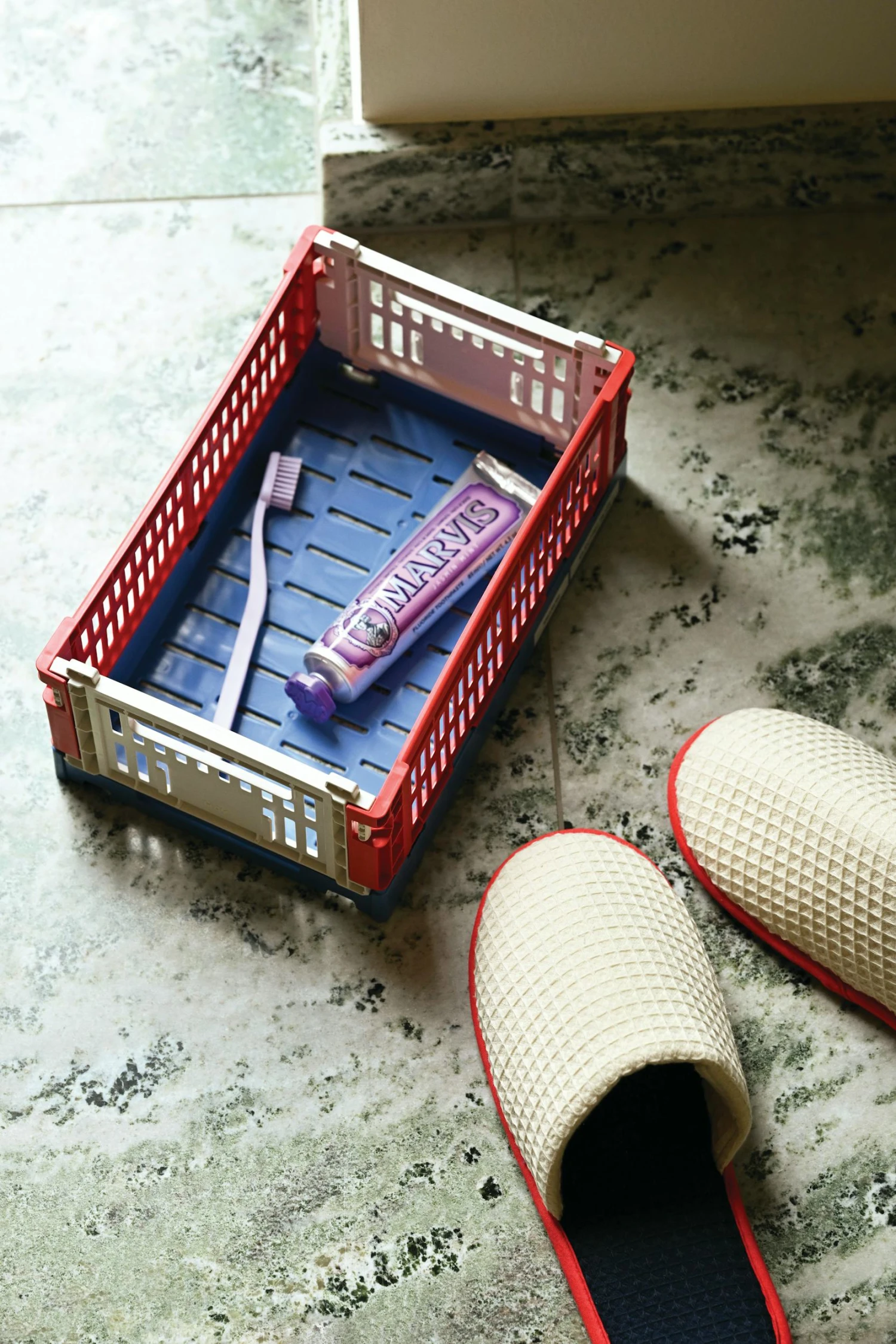 Hay Recycled Mixed Color Crate 7 Hay Recycled Mixed Color Crate - Image 5